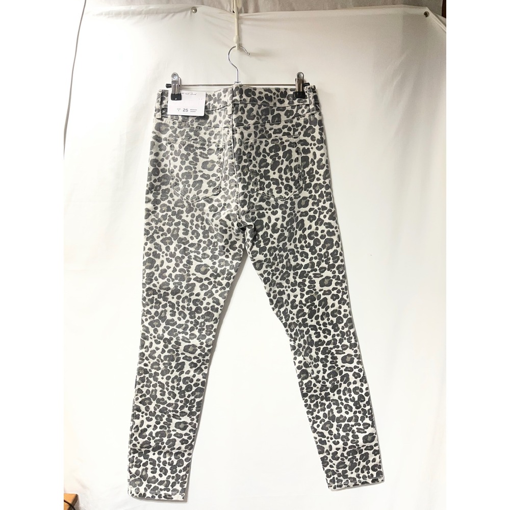 Loft Modern Skinny Jeans Womens 25 0 Grey Leopard Animal Print Denim Pants‎ NEW - Picture 3 of 4
